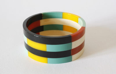 Vintage Mod Lucite Stripe Bangle