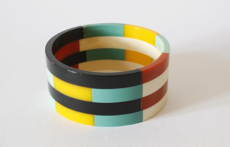 Vintage Mod Lucite Stripe Bangle